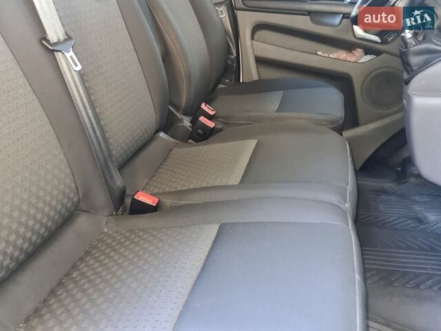 Белый Форд Транзит Кастом, объемом двигателя 2 л и пробегом 199 тыс. км за 17600 $, фото 11 на Automoto.ua