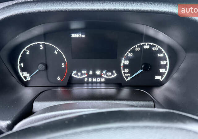 Белый Форд Транзит Кастом, объемом двигателя 2 л и пробегом 258 тыс. км за 17500 $, фото 42 на Automoto.ua