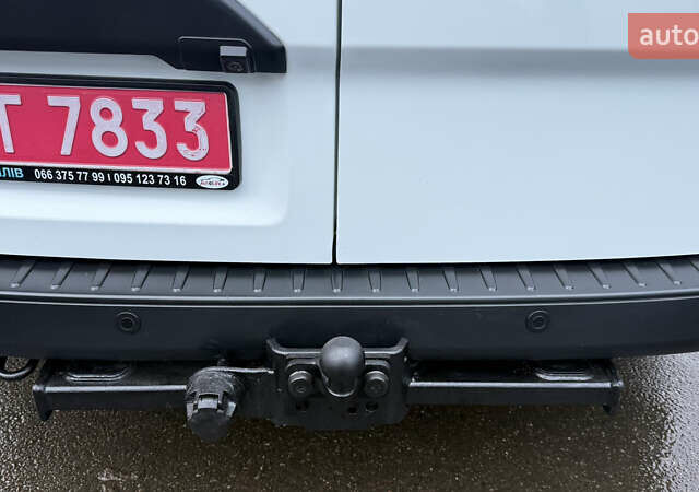 Белый Форд Транзит Кастом, объемом двигателя 2 л и пробегом 258 тыс. км за 17500 $, фото 13 на Automoto.ua