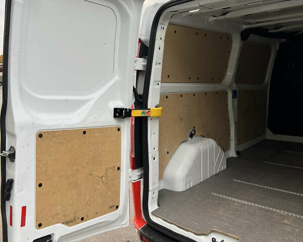 Белый Форд Транзит Кастом, объемом двигателя 2 л и пробегом 222 тыс. км за 15800 $, фото 19 на Automoto.ua