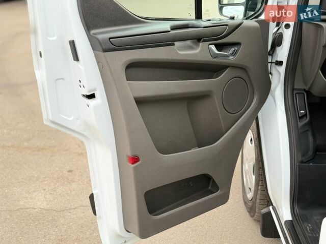 Белый Форд Транзит Кастом, объемом двигателя 2 л и пробегом 187 тыс. км за 15900 $, фото 15 на Automoto.ua