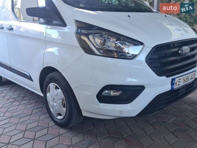 Белый Форд Транзит Кастом, объемом двигателя 2 л и пробегом 199 тыс. км за 17600 $, фото 2 на Automoto.ua