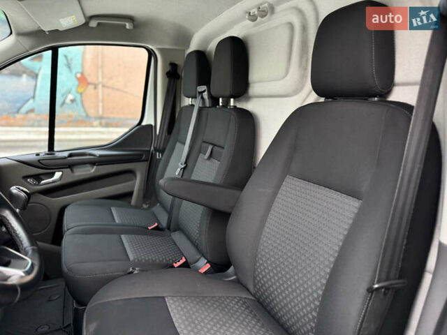Белый Форд Транзит Кастом, объемом двигателя 2 л и пробегом 197 тыс. км за 14599 $, фото 18 на Automoto.ua