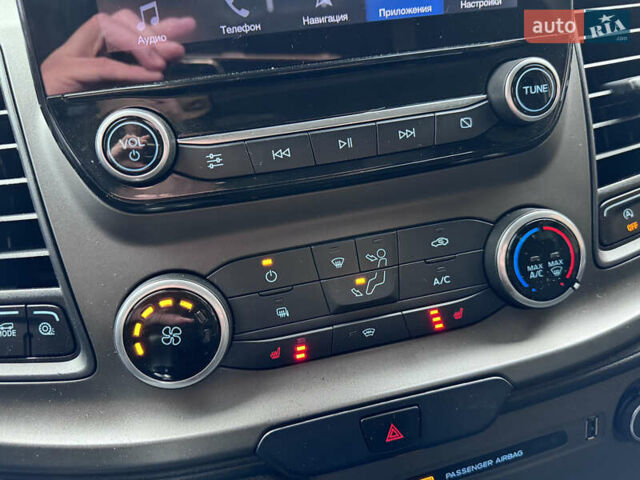 Белый Форд Транзит Кастом, объемом двигателя 2 л и пробегом 164 тыс. км за 16800 $, фото 31 на Automoto.ua