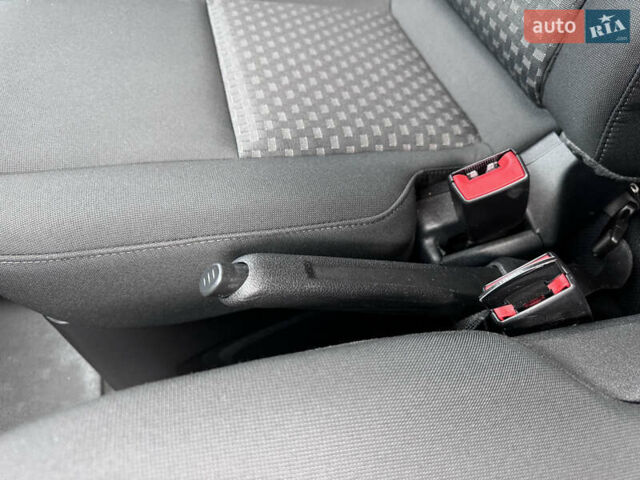 Белый Форд Транзит Кастом, объемом двигателя 2 л и пробегом 164 тыс. км за 16800 $, фото 23 на Automoto.ua