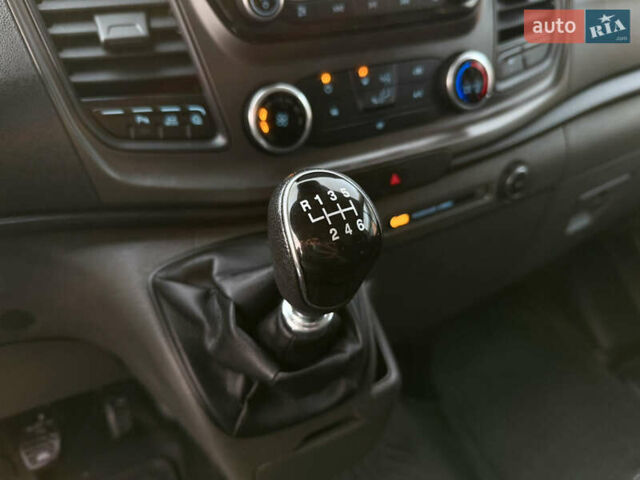 Белый Форд Транзит Кастом, объемом двигателя 2 л и пробегом 197 тыс. км за 14599 $, фото 23 на Automoto.ua