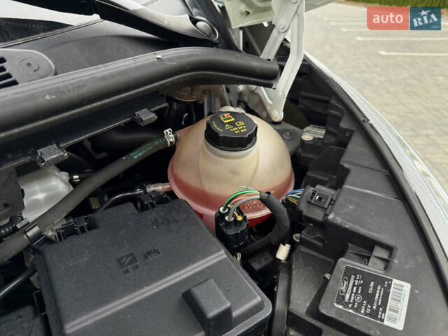 Білий Форд Транзит Кастом, об'ємом двигуна 2 л та пробігом 122 тис. км за 16899 $, фото 41 на Automoto.ua