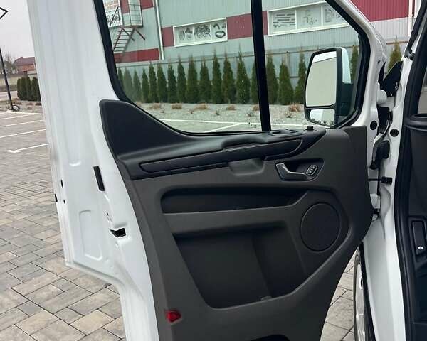 Білий Форд Транзит Кастом, об'ємом двигуна 2 л та пробігом 216 тис. км за 17800 $, фото 31 на Automoto.ua