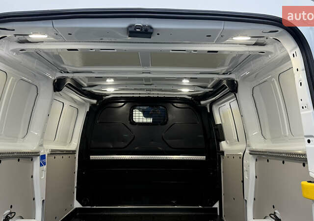 Белый Форд Транзит Кастом, объемом двигателя 2 л и пробегом 258 тыс. км за 17500 $, фото 20 на Automoto.ua