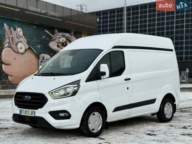 Белый Форд Транзит Кастом, объемом двигателя 2 л и пробегом 197 тыс. км за 14599 $, фото 1 на Automoto.ua