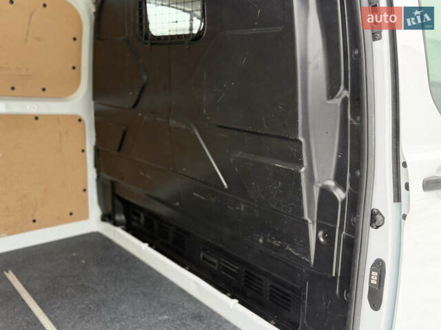 Білий Форд Транзит Кастом, об'ємом двигуна 2 л та пробігом 187 тис. км за 15900 $, фото 11 на Automoto.ua