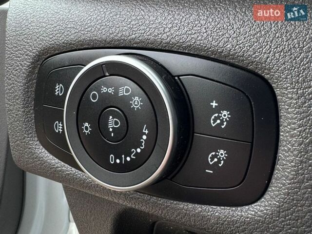 Белый Форд Транзит Кастом, объемом двигателя 2 л и пробегом 210 тыс. км за 20000 $, фото 40 на Automoto.ua