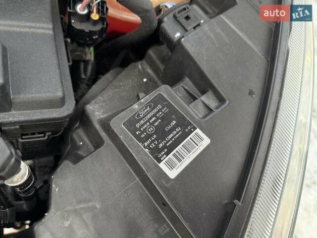 Белый Форд Транзит Кастом, объемом двигателя 2 л и пробегом 197 тыс. км за 14599 $, фото 42 на Automoto.ua