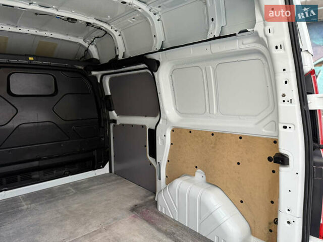 Белый Форд Транзит Кастом, объемом двигателя 2 л и пробегом 197 тыс. км за 14599 $, фото 36 на Automoto.ua