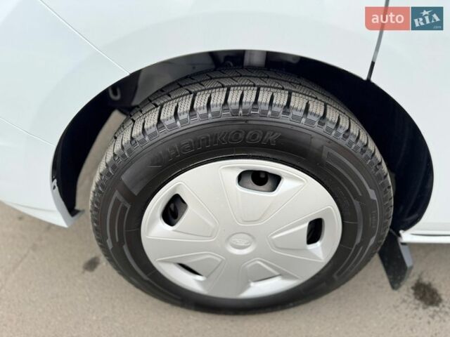 Білий Форд Транзит Кастом, об'ємом двигуна 2 л та пробігом 186 тис. км за 17350 $, фото 30 на Automoto.ua