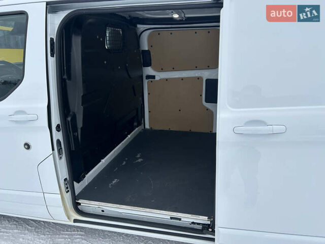 Белый Форд Транзит Кастом, объемом двигателя 2 л и пробегом 178 тыс. км за 18900 $, фото 27 на Automoto.ua