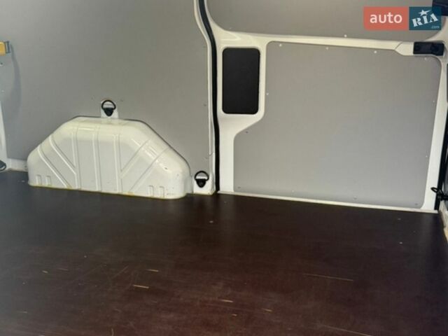 Білий Форд Транзит Кастом, об'ємом двигуна 2 л та пробігом 175 тис. км за 17900 $, фото 20 на Automoto.ua