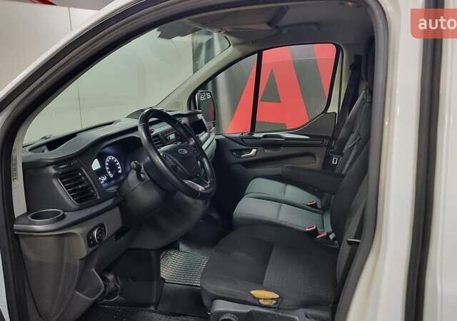 Белый Форд Транзит Кастом, объемом двигателя 2 л и пробегом 225 тыс. км за 18500 $, фото 6 на Automoto.ua