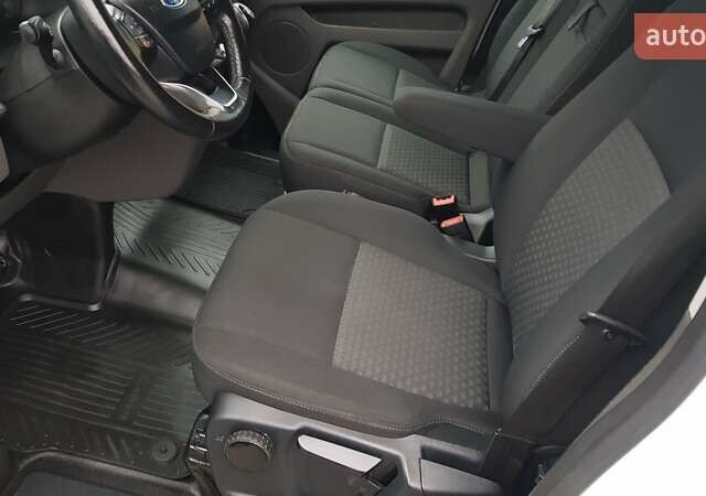 Білий Форд Транзит Кастом, об'ємом двигуна 2 л та пробігом 228 тис. км за 15800 $, фото 20 на Automoto.ua