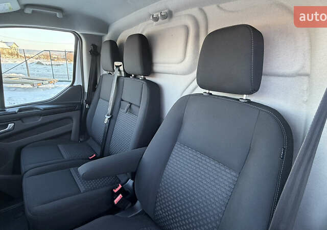 Белый Форд Транзит Кастом, объемом двигателя 2 л и пробегом 200 тыс. км за 16999 $, фото 24 на Automoto.ua