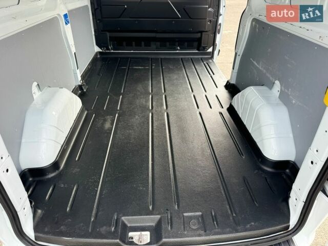 Белый Форд Транзит Кастом, объемом двигателя 2 л и пробегом 230 тыс. км за 21500 $, фото 32 на Automoto.ua