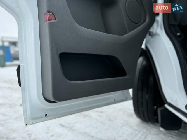 Белый Форд Транзит Кастом, объемом двигателя 2 л и пробегом 230 тыс. км за 21500 $, фото 81 на Automoto.ua