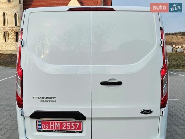 Белый Форд Транзит Кастом, объемом двигателя 2 л и пробегом 182 тыс. км за 17200 $, фото 5 на Automoto.ua