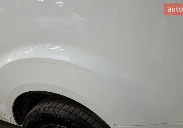 Белый Форд Транзит Кастом, объемом двигателя 2 л и пробегом 225 тыс. км за 18500 $, фото 16 на Automoto.ua