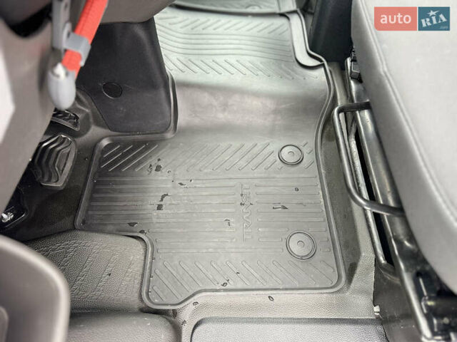 Белый Форд Транзит Кастом, объемом двигателя 2 л и пробегом 230 тыс. км за 21500 $, фото 100 на Automoto.ua