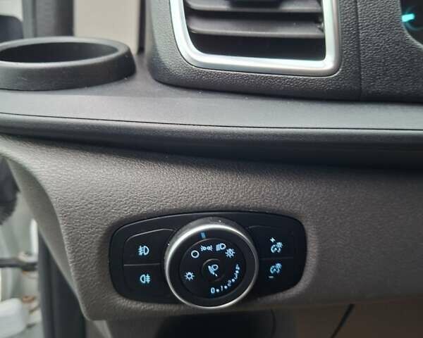Білий Форд Транзит Кастом, об'ємом двигуна 2 л та пробігом 239 тис. км за 17333 $, фото 14 на Automoto.ua