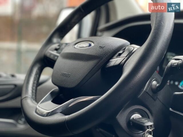 Белый Форд Транзит Кастом, объемом двигателя 2 л и пробегом 255 тыс. км за 16555 $, фото 32 на Automoto.ua