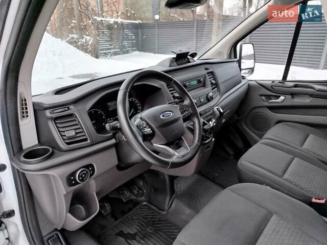 Белый Форд Транзит Кастом, объемом двигателя 2 л и пробегом 225 тыс. км за 15900 $, фото 24 на Automoto.ua