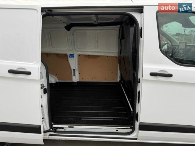 Білий Форд Транзит Кастом, об'ємом двигуна 2 л та пробігом 186 тис. км за 17350 $, фото 34 на Automoto.ua