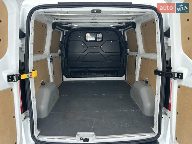 Белый Форд Транзит Кастом, объемом двигателя 2 л и пробегом 178 тыс. км за 18900 $, фото 29 на Automoto.ua