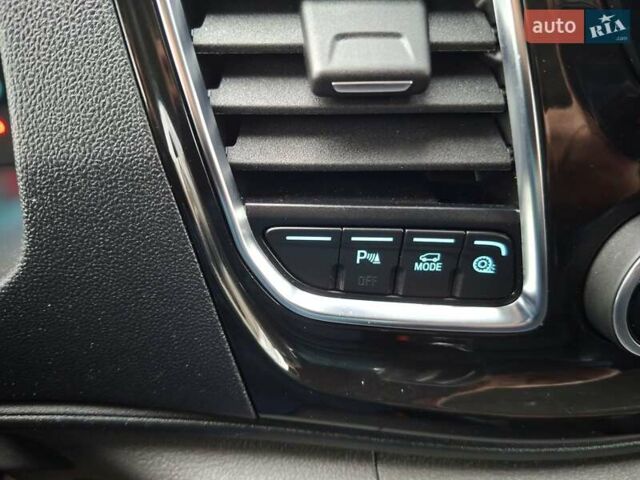 Білий Форд Транзит Кастом, об'ємом двигуна 2 л та пробігом 239 тис. км за 17333 $, фото 16 на Automoto.ua