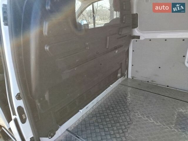 Білий Форд Транзит Кастом, об'ємом двигуна 2 л та пробігом 227 тис. км за 16300 $, фото 13 на Automoto.ua