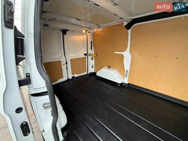Белый Форд Транзит Кастом, объемом двигателя 2 л и пробегом 112 тыс. км за 17300 $, фото 37 на Automoto.ua