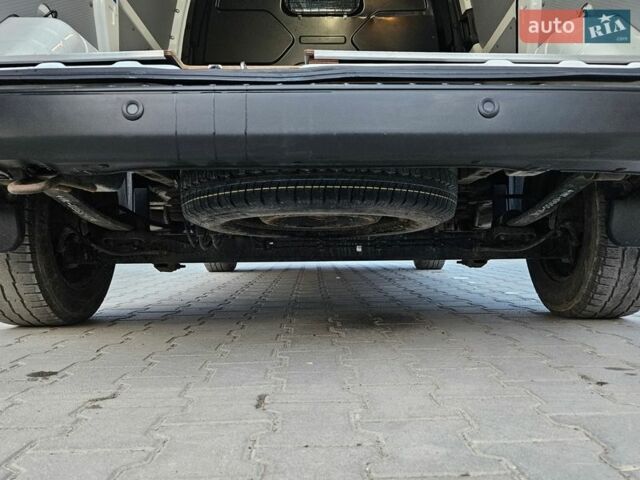 Белый Форд Транзит Кастом, объемом двигателя 2 л и пробегом 182 тыс. км за 17200 $, фото 37 на Automoto.ua