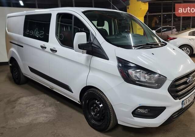 Белый Форд Транзит Кастом, объемом двигателя 2 л и пробегом 225 тыс. км за 18500 $, фото 5 на Automoto.ua