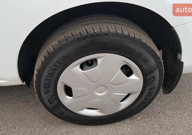 Білий Форд Транзит Кастом, об'ємом двигуна 2 л та пробігом 228 тис. км за 15800 $, фото 45 на Automoto.ua