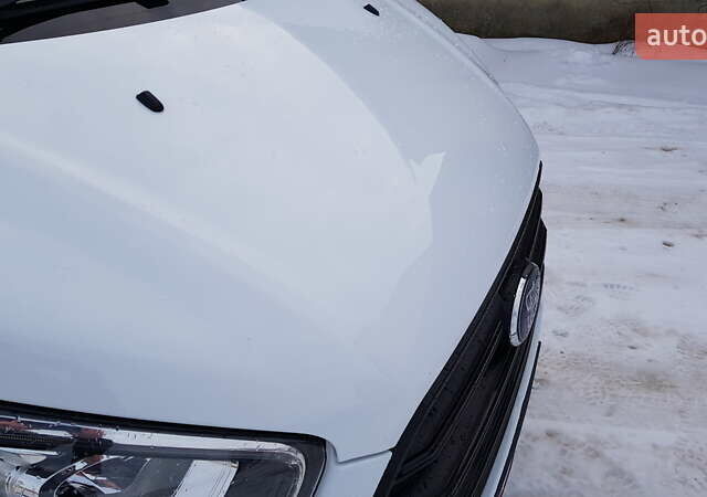 Белый Форд Транзит Кастом, объемом двигателя 2 л и пробегом 142 тыс. км за 18400 $, фото 64 на Automoto.ua