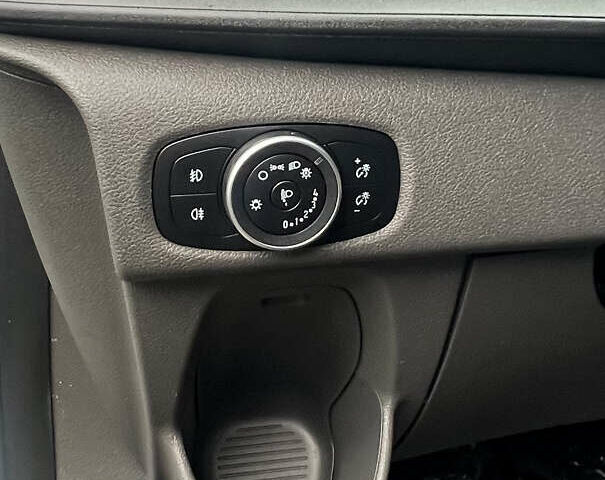 Белый Форд Транзит Кастом, объемом двигателя 2 л и пробегом 239 тыс. км за 15999 $, фото 12 на Automoto.ua