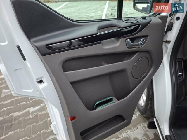 Білий Форд Транзит Кастом, об'ємом двигуна 2 л та пробігом 239 тис. км за 17333 $, фото 25 на Automoto.ua