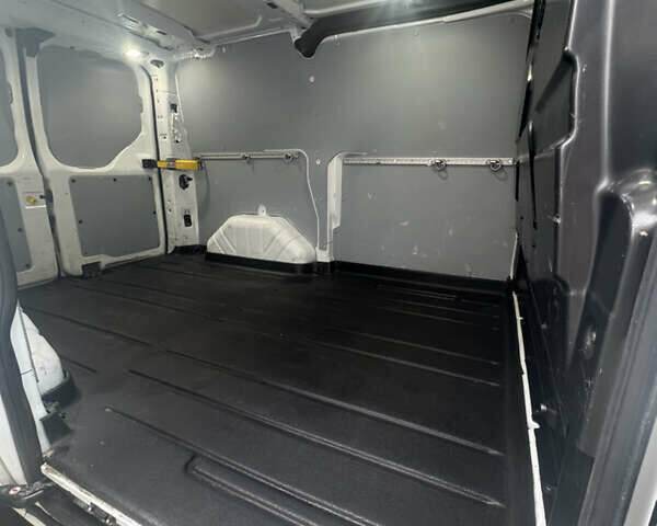 Белый Форд Транзит Кастом, объемом двигателя 2 л и пробегом 207 тыс. км за 16200 $, фото 11 на Automoto.ua