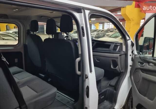 Белый Форд Транзит Кастом, объемом двигателя 2 л и пробегом 225 тыс. км за 18500 $, фото 11 на Automoto.ua
