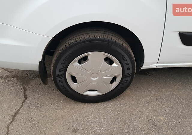 Білий Форд Транзит Кастом, об'ємом двигуна 2 л та пробігом 228 тис. км за 15800 $, фото 47 на Automoto.ua