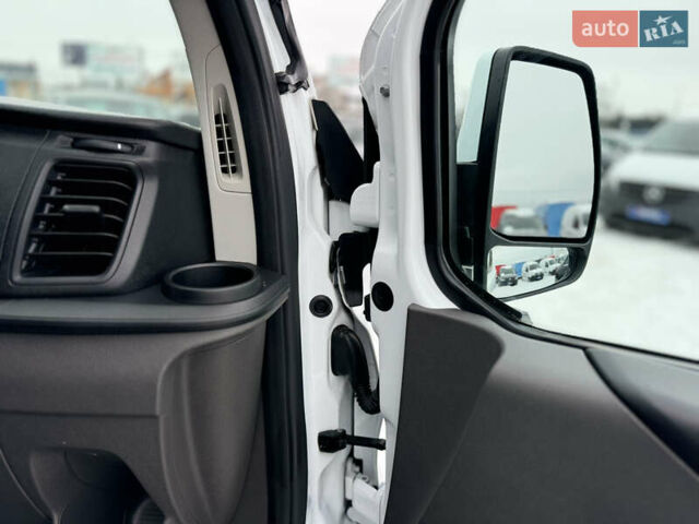 Белый Форд Транзит Кастом, объемом двигателя 2 л и пробегом 230 тыс. км за 21500 $, фото 60 на Automoto.ua