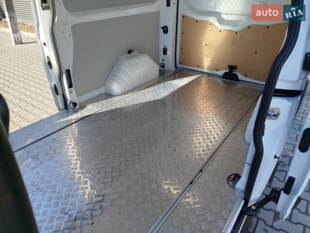 Білий Форд Транзит Кастом, об'ємом двигуна 2 л та пробігом 227 тис. км за 16300 $, фото 10 на Automoto.ua