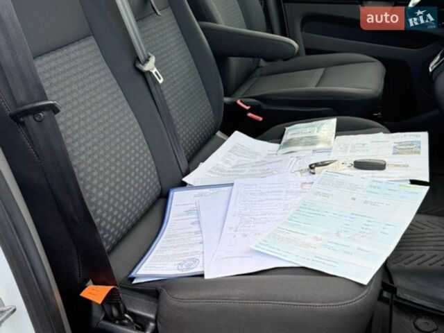 Білий Форд Транзит Кастом, об'ємом двигуна 2 л та пробігом 175 тис. км за 17900 $, фото 47 на Automoto.ua