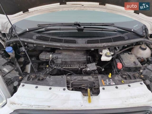 Белый Форд Транзит Кастом, объемом двигателя 2 л и пробегом 225 тыс. км за 15900 $, фото 50 на Automoto.ua